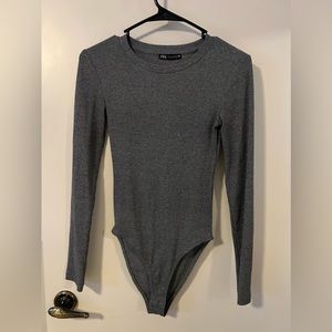 ZARA LONGSLEEVE BODYSUIT GRAY